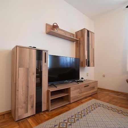 Apartments Petrovic Malinska Kültér fotó