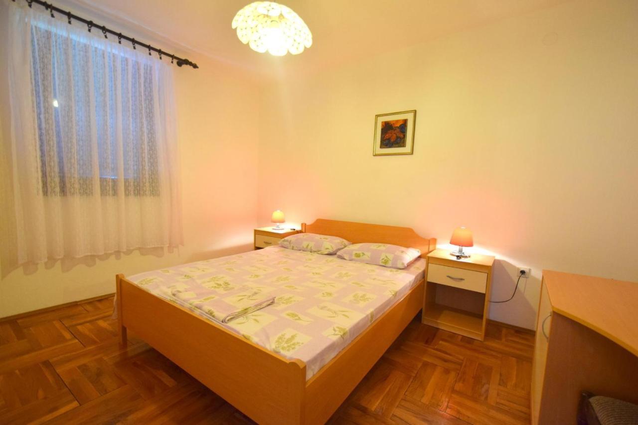 Apartments Petrovic Malinska Kültér fotó