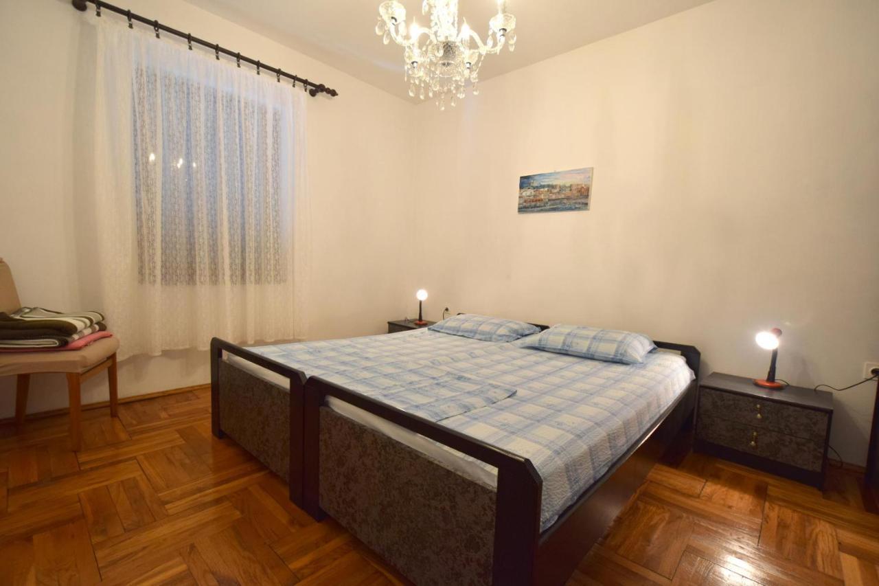Apartments Petrovic Malinska Kültér fotó